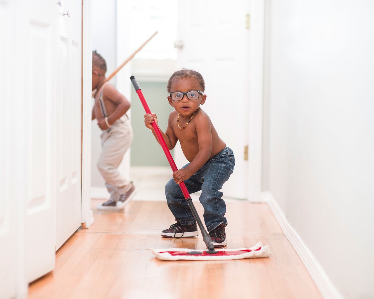 Tiny Helpers: The Power of Toddler Chores in Early Development